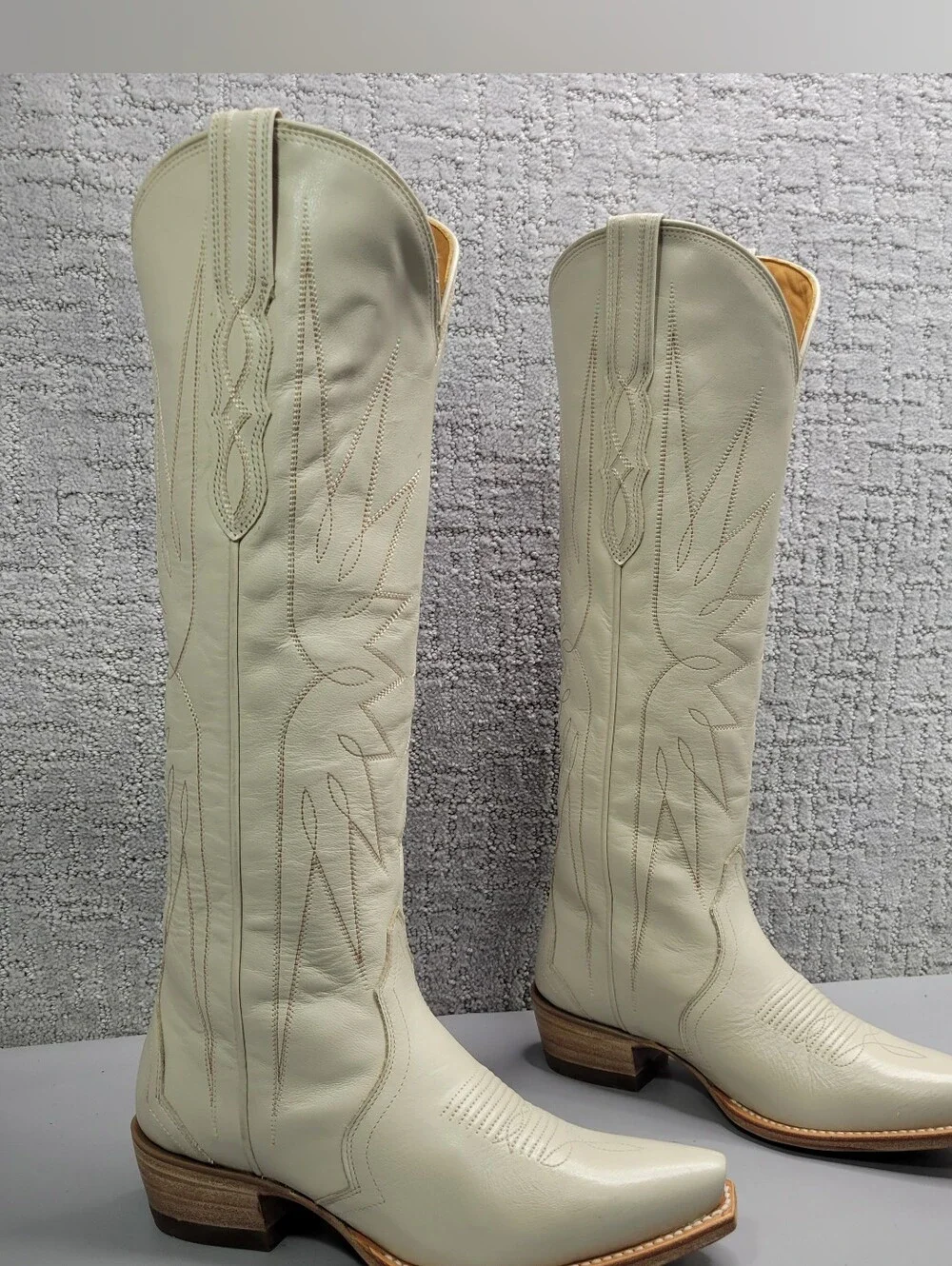 Tecovas The Loretta Women's Size US 6B Cream Cowgirl Boots.